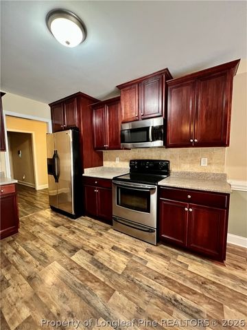 6520 Valley Falls Road, Hope Mills, NC 28348