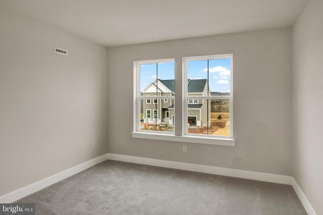 24 STEINER WAY, Perkiomenville, PA 18074