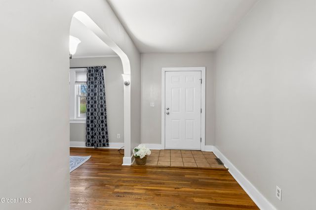 3011 Broadway, Rotterdam, NY 12306