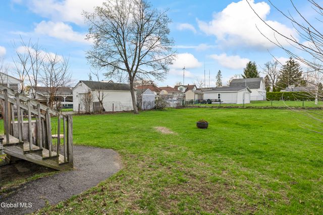 3011 Broadway, Rotterdam, NY 12306