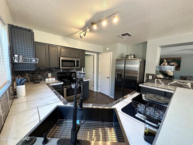 6114 S Earp Wash Lane, Tucson, AZ 85706