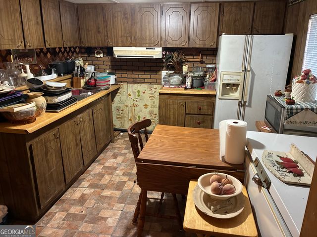 208 Manors Mill Road, Dallas, GA 30157