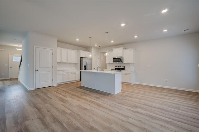 203 St Annes Place, Covington, GA 30016