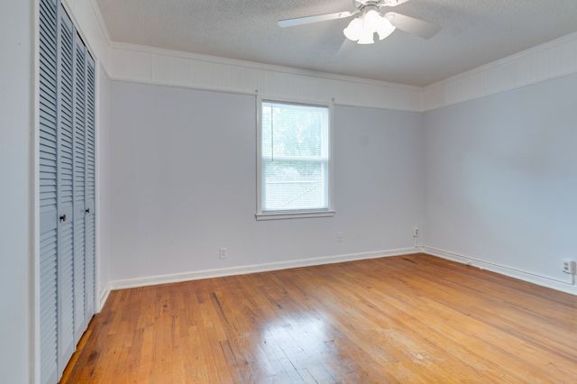 5205 Roxie Street, Haltom City, TX 76117