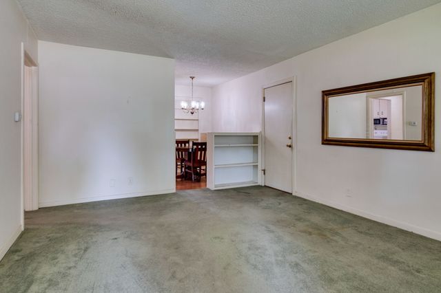 5205 Roxie Street, Haltom City, TX 76117