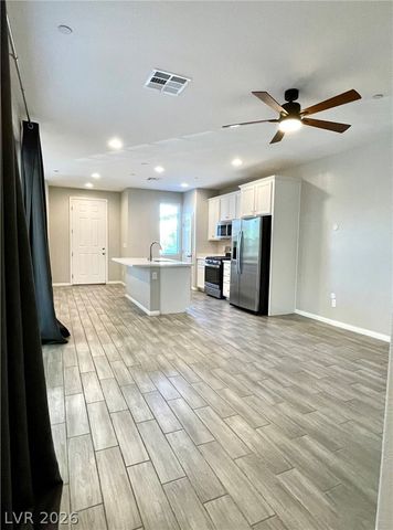 702 Cottonwood Hill Place, Henderson, NV 89011
