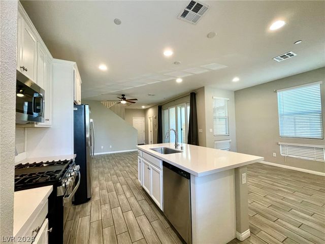 702 Cottonwood Hill Place, Henderson, NV 89011