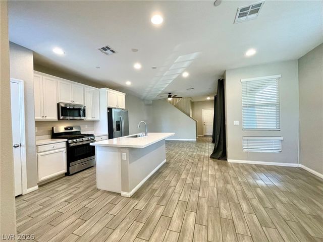 702 Cottonwood Hill Place, Henderson, NV 89011