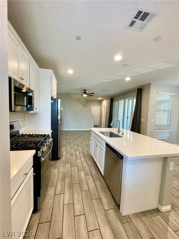 702 Cottonwood Hill Place, Henderson, NV 89011