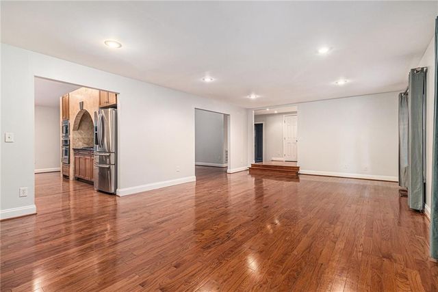 3600 CEDAR KNOLL Drive, Roswell, GA 30076