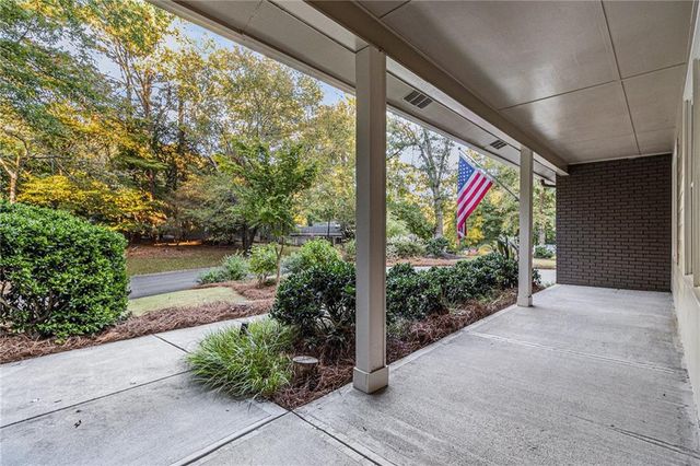 3600 CEDAR KNOLL Drive, Roswell, GA 30076