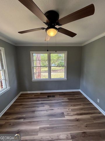 843 Prosperity Drive, Swainsboro, GA 30401