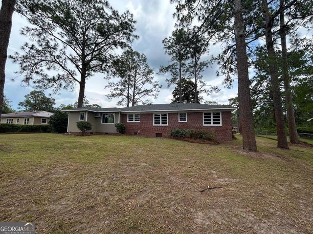 843 Prosperity Drive, Swainsboro, GA 30401