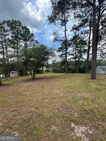 843 Prosperity Drive, Swainsboro, GA 30401