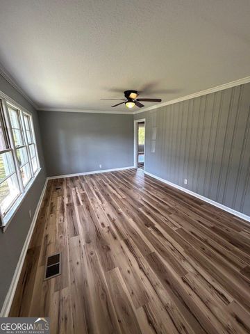 843 Prosperity Drive, Swainsboro, GA 30401