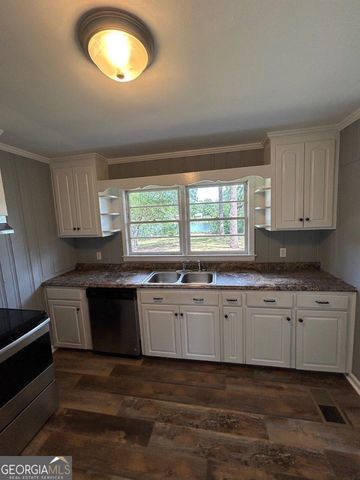 843 Prosperity Drive, Swainsboro, GA 30401
