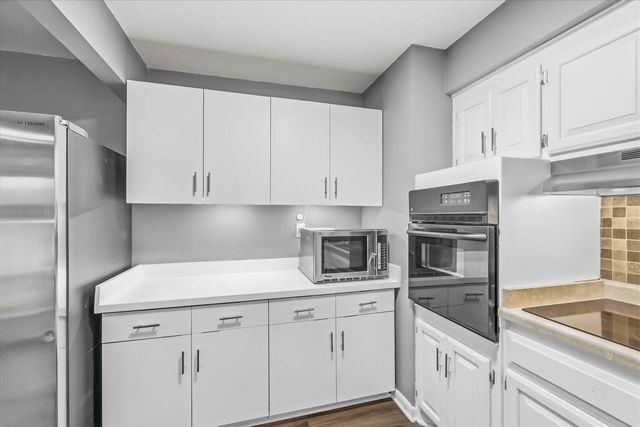 3754 S 78th STREET, Milwaukee, WI 53220