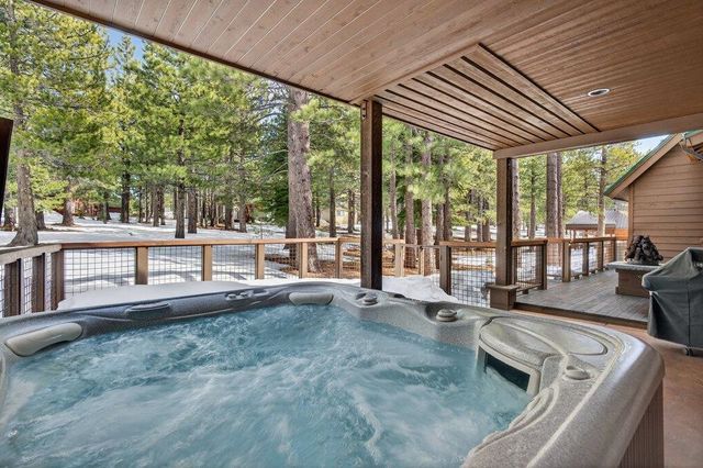 15043 Wolfgang Road, Truckee, CA 96161