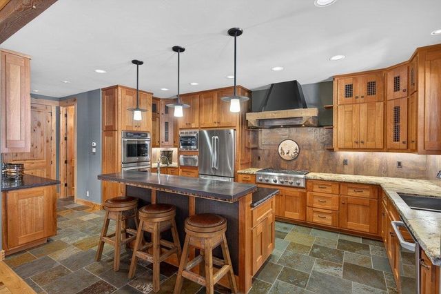 15043 Wolfgang Road, Truckee, CA 96161