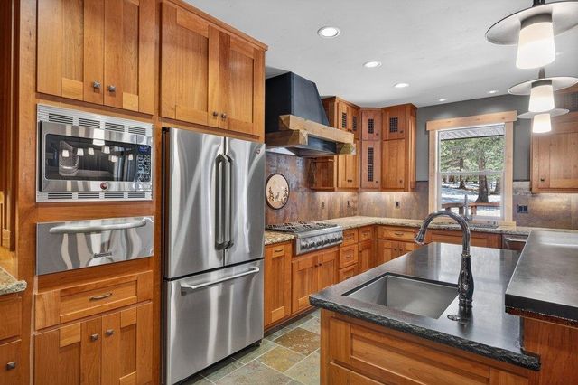 15043 Wolfgang Road, Truckee, CA 96161