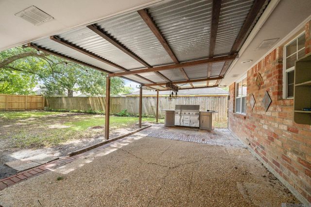7613 President Dr, Baton Rouge, LA 70817