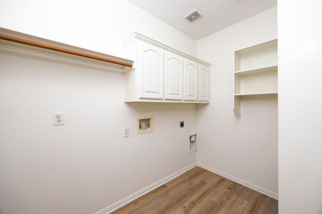 3103 Kingsbury Drive, Richardson, TX 75082