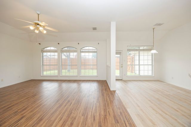 3103 Kingsbury Drive, Richardson, TX 75082