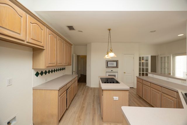 3103 Kingsbury Drive, Richardson, TX 75082