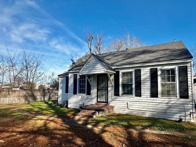 1108 WHITEHAVEN LN, Memphis, TN 38116