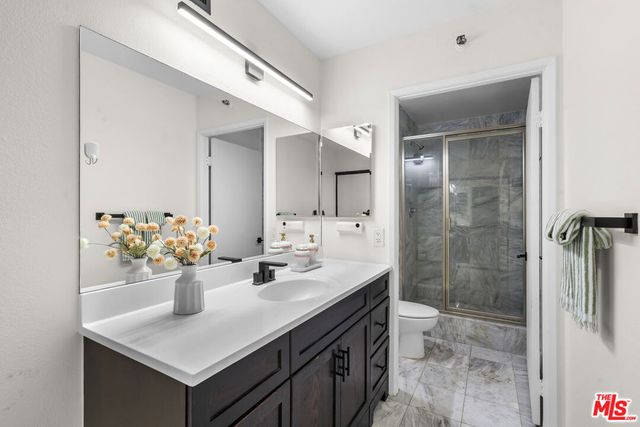 600 W 9th Street 1216, Los Angeles, CA 90015