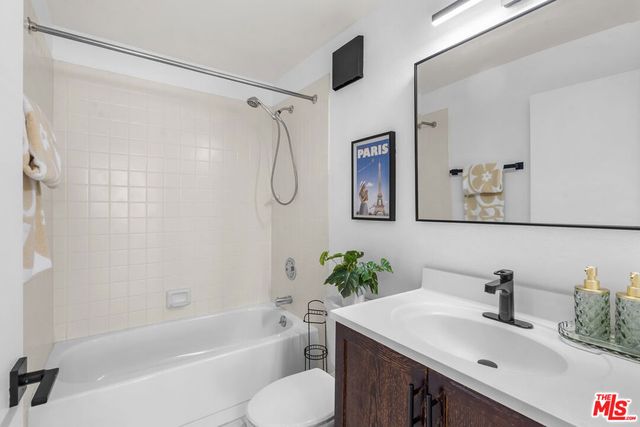 600 W 9th Street 1216, Los Angeles, CA 90015