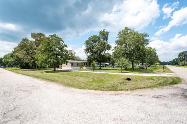 93 County Road 4020, Dayton, TX 77535