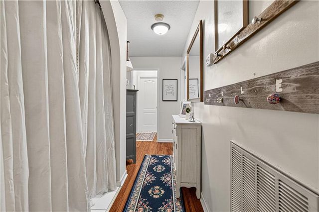 137 Hunters Trail, Calhoun, GA 30701