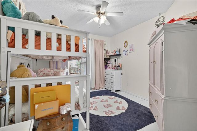 137 Hunters Trail, Calhoun, GA 30701