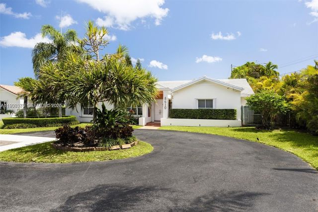 8610 SW 83rd St, Miami, FL 33143