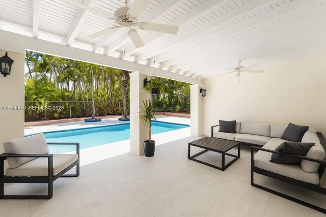 8610 SW 83rd St, Miami, FL 33143