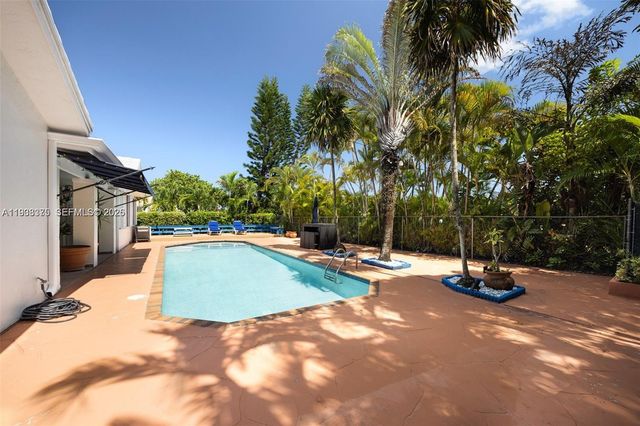 8610 SW 83rd St, Miami, FL 33143