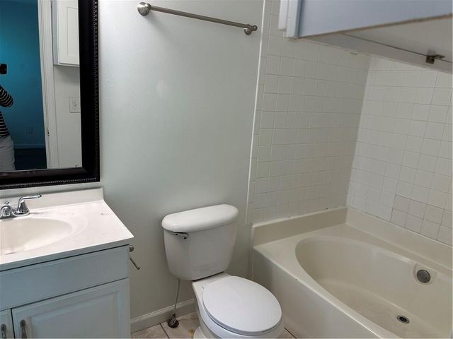 1271 Vintage Pointe Drive, Lawrenceville, GA 30044