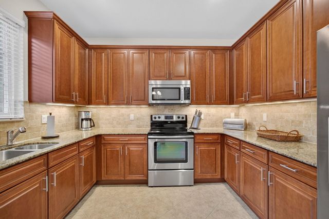 599 Dakota Drive, Jupiter, FL 33458