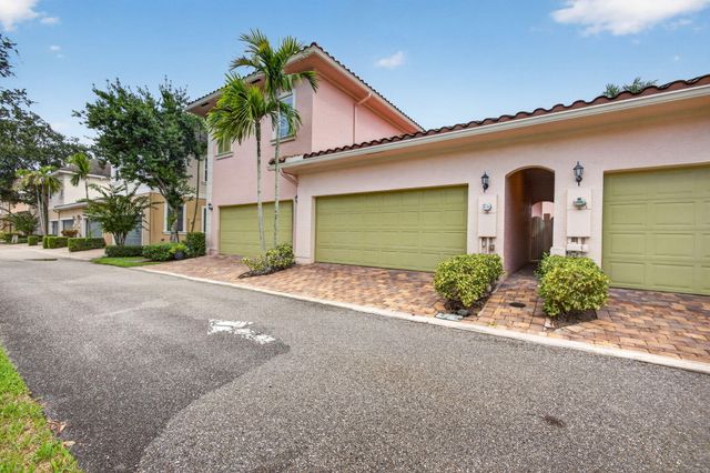 599 Dakota Drive, Jupiter, FL 33458