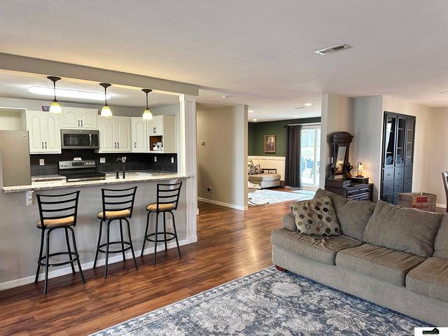 600 Russell Street, Firth, NE 68358