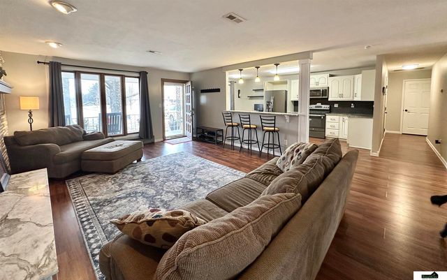 600 Russell Street, Firth, NE 68358