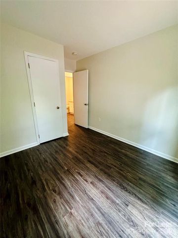 2423 Emstead Court, Charlotte, NC 28210