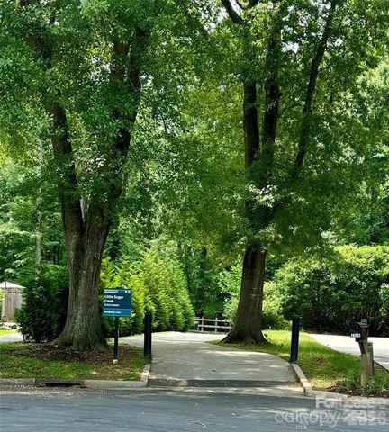 2423 Emstead Court, Charlotte, NC 28210