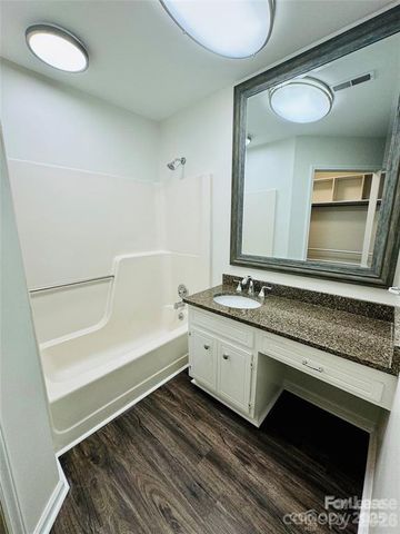 2423 Emstead Court, Charlotte, NC 28210