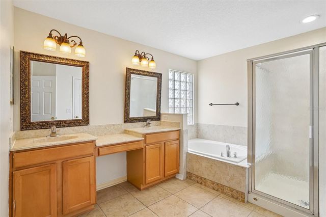 2331 CARNATION HILL COURT, Orlando, FL 32820