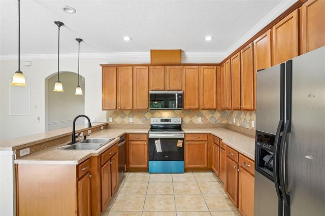 2331 CARNATION HILL COURT, Orlando, FL 32820