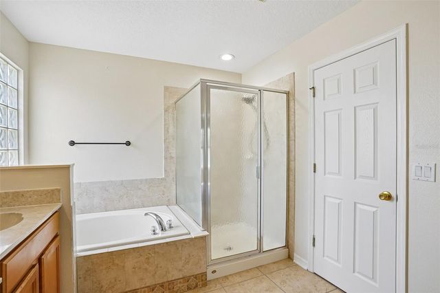 2331 CARNATION HILL COURT, Orlando, FL 32820