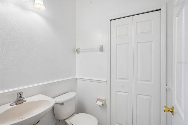 2331 CARNATION HILL COURT, Orlando, FL 32820