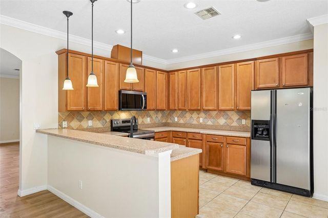 2331 CARNATION HILL COURT, Orlando, FL 32820